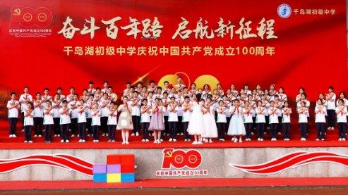 专注问答交流,尽在这是什么鸟,吃什么的?飞到家里来,不肯出去,外面下着雨,和飞蛾一样一直撞灯。